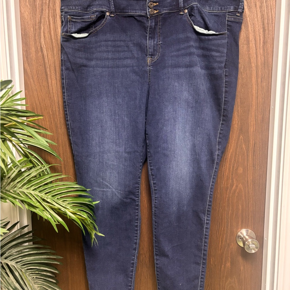 Torrid‎ Jegging Dark Wash 3 Button High Rise Jeans Size 24R